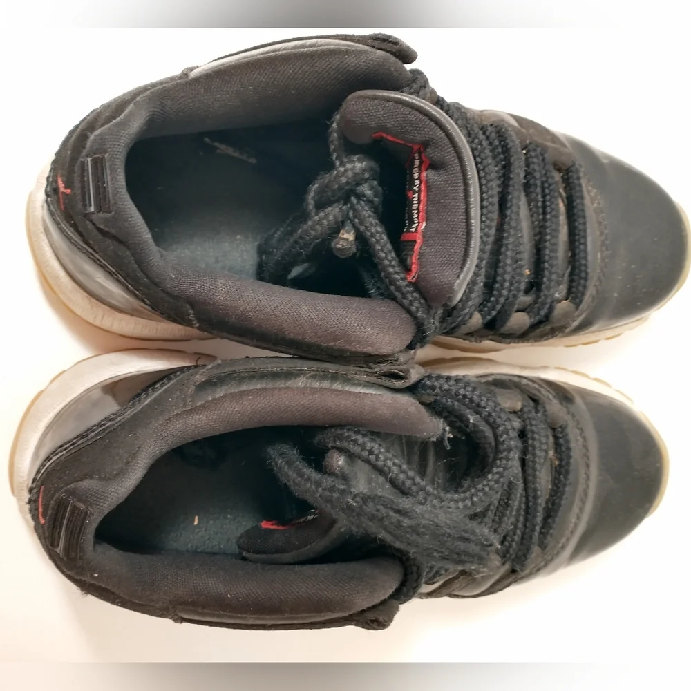 Nike Air Jordan 11 Retro Low Barons, Black And White, Youth 3.5, Basketball 🏀‎